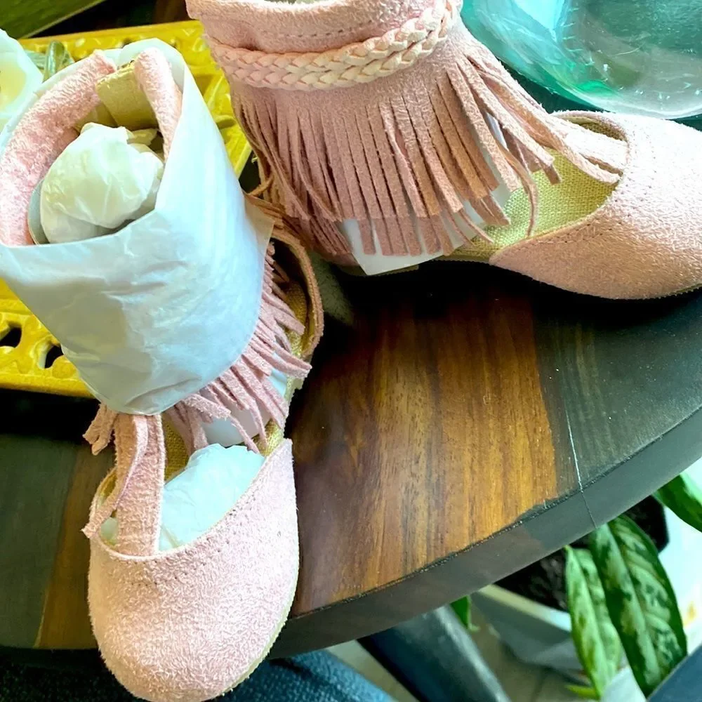 NWOT JoyFolie Fennah in Rose Pink Sandals Fringes Boho Gladiator Flats Pastel 5